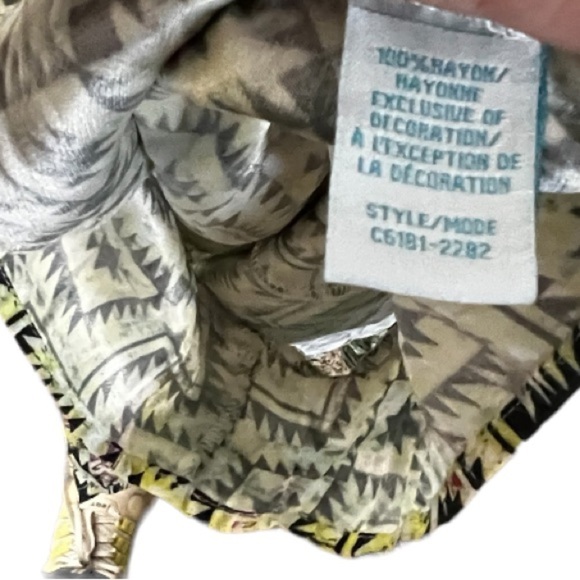 Charlie Jade Beaded Shorts Romper - Picture 7 of 7